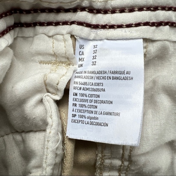 American Eagle Cargo Shorts - Size 32 - Picture 5 of 9